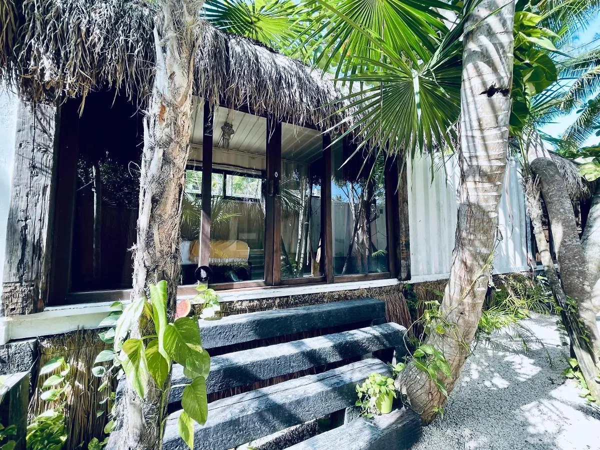 Hotel Pal Mar Glamtainer Tulum 0*,
